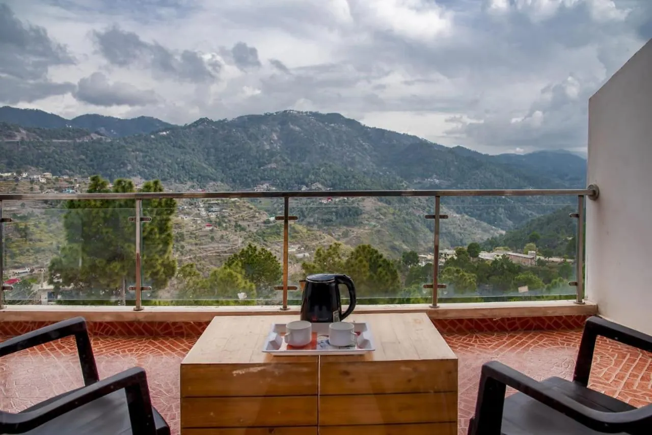Charvi Group I 1 Bed Room With Pvt Balcony L Roof Top L Good Hospitality Kufri By Exotic Stays Shimla 0*,