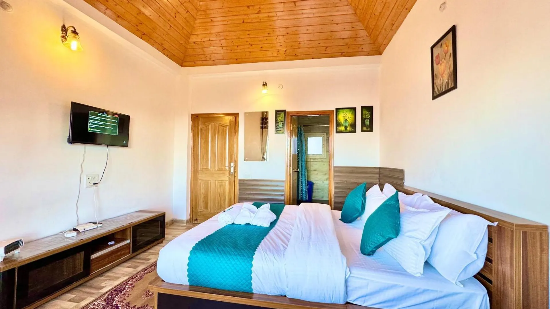 Apartment Charvi Group I 1 Bed Room With Pvt Balcony L Roof Top L Good Hospitality Kufri By Exotic Stays Shimla India